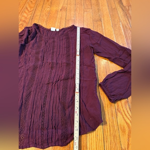 GAP Plum Pintuck Lace Detail Blouse - Picture 3 of 6